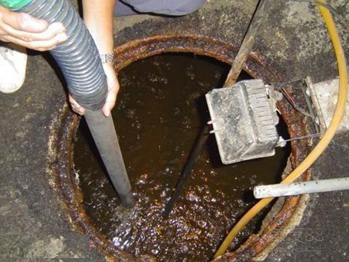 承留镇隔油池清理